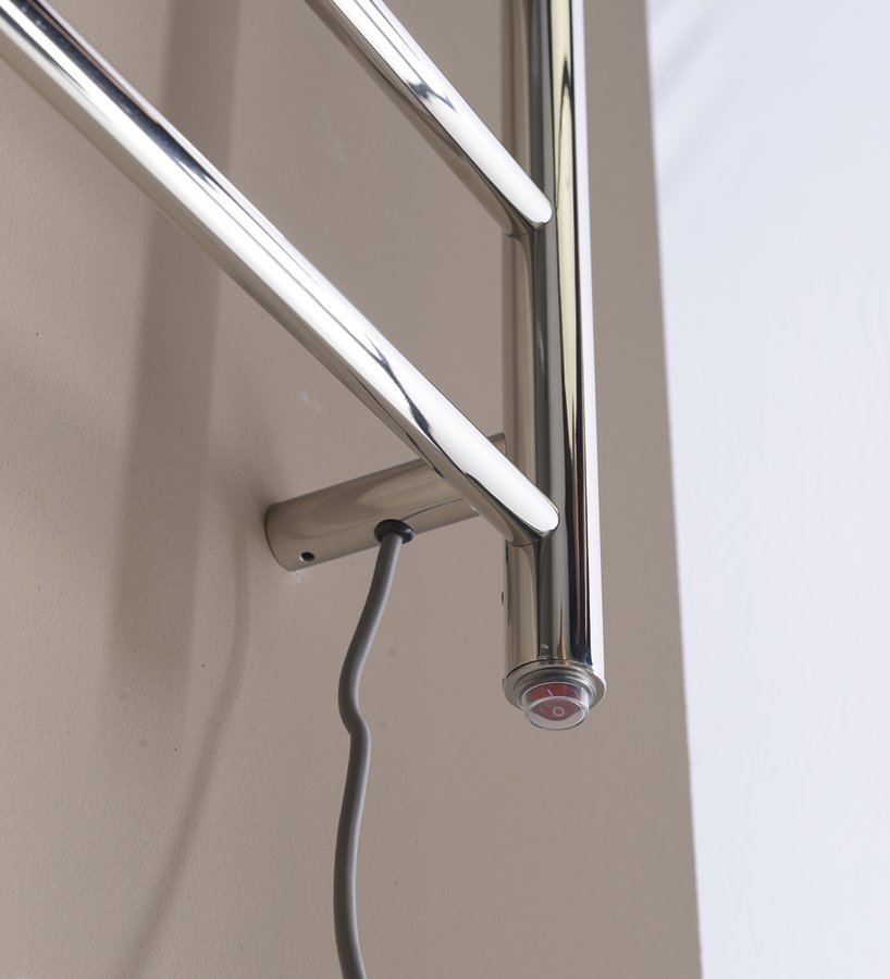 Sapho REDONDO elektrický sušák ručníků, kulatý, 500x900 mm, 75 W, nerez lesk ER220V