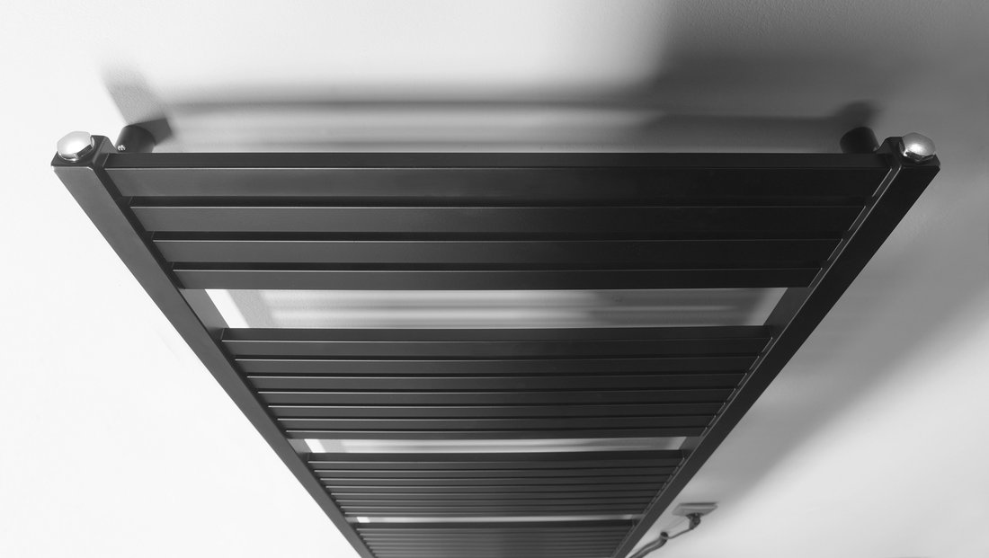 Aqualine TONDI-E elektrické otopné těleso rovné 600x1690 mm, 800 W, černá mat DE496T