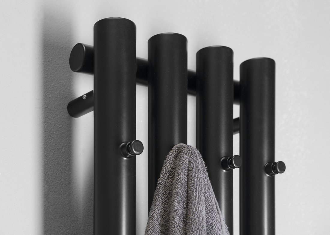 Sapho PILON otopné těleso 270x1800mm, se čtyřmi háčky pro ručník, černá mat IZ122T