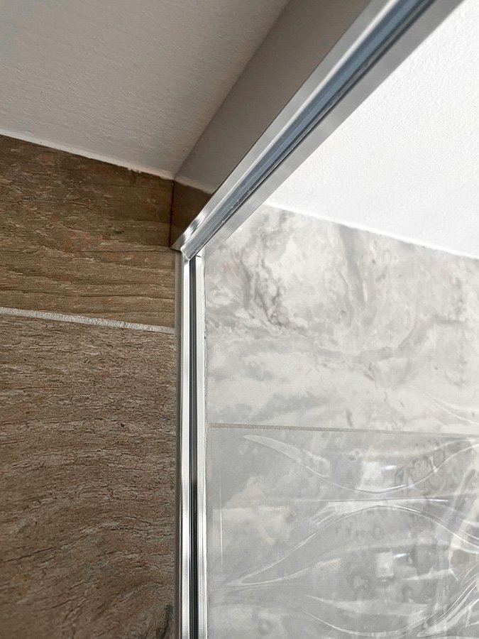 Polysan ARCHITEX sada pro uchycení skla, podlaha-stěna-strop se spádovou lištou, 1615x2600mm, pravá, leštěný hliník AX2616R