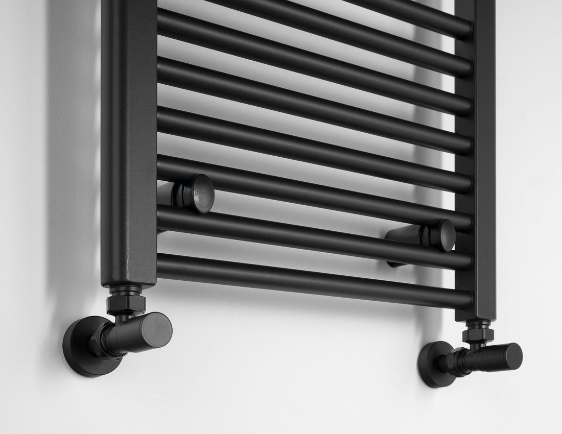 Aqualine DIRECT otopné těleso s bočním připojením 450x1680 mm, černá mat ILR64B