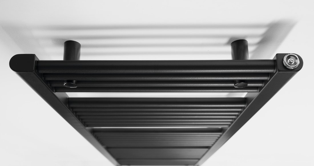 Aqualine DIRECT otopné těleso s bočním připojením 450x1680 mm, černá mat ILR64B