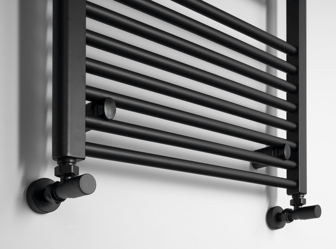 Aqualine DIRECT otopné těleso s bočním připojením 600x1320 mm, černá mat ILR36B