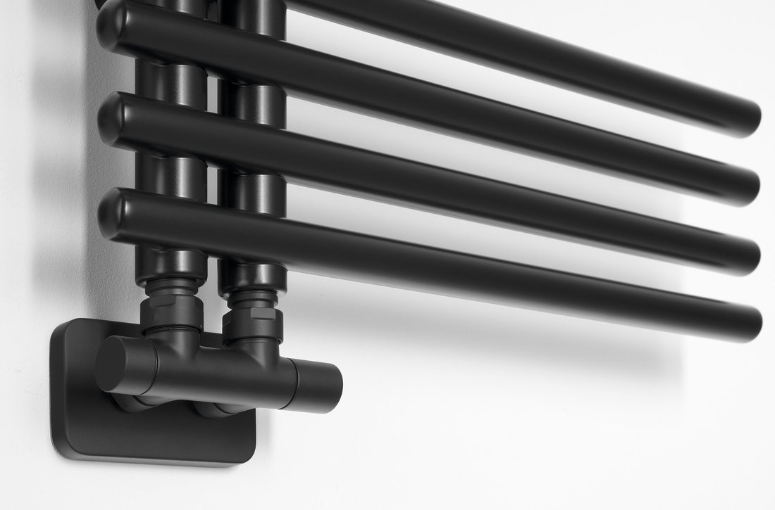 62585-lln80b-nympha-otopne-teleso-500x800mm-cerna-mat-det-c