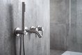 62917-mi593-minimal-podomitkova-vanova-baterie-s-hubici-a-rucni-sprchou-int-c