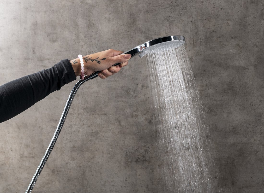 63179-sk879_sprcha_int_voda_2_c