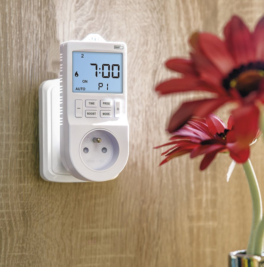 Aqualine Zásuvkový termostat s funkcí digitální spínací zásuvky P5660FR